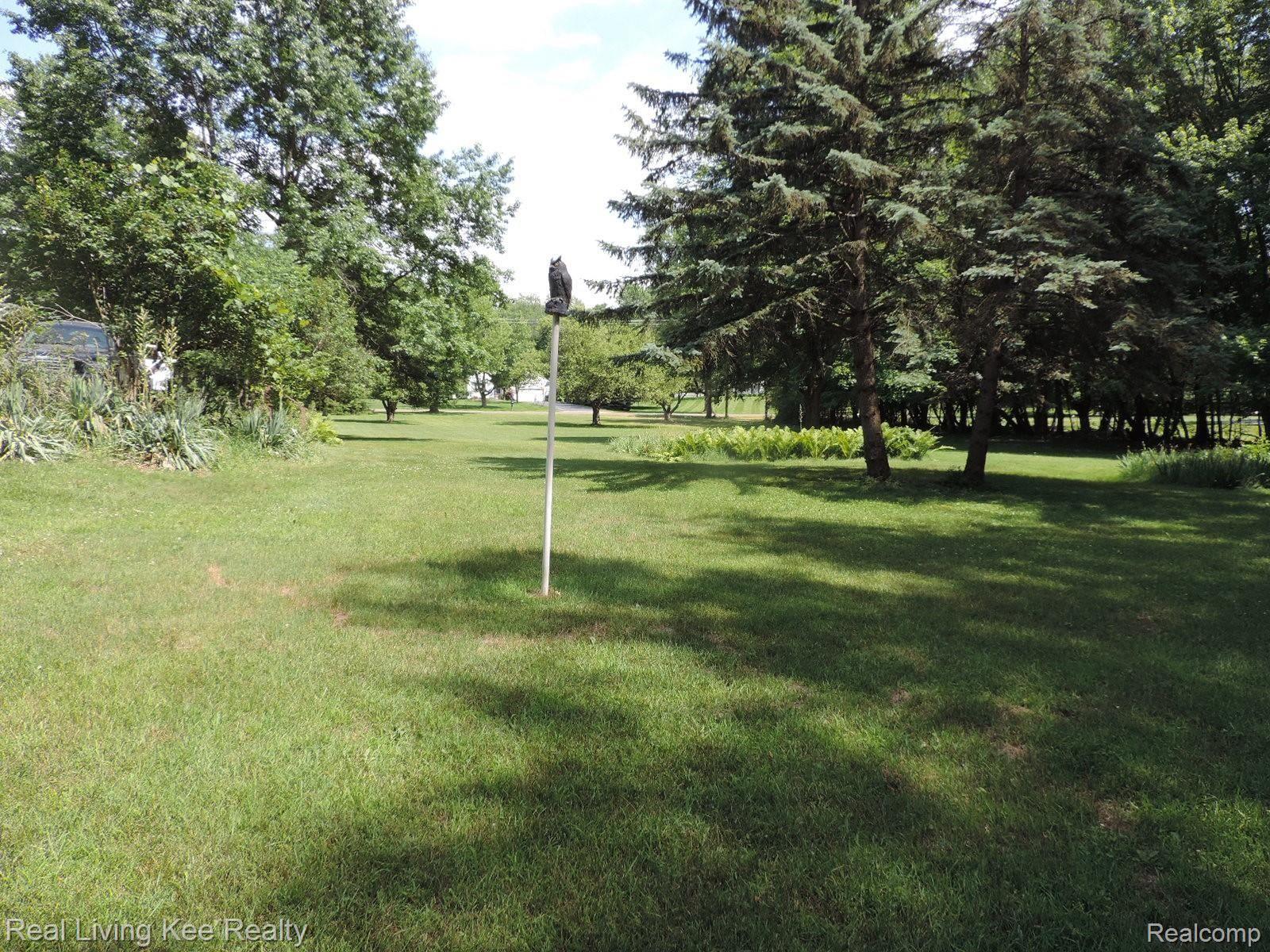 1174 Avon Circle West Rochester, MI 48309 - Photo 22 of 29 DSCN3533.JPG