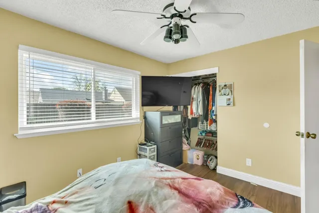 $399,900 | 4600 Le Donne Drive, Sacramento, CA 95823