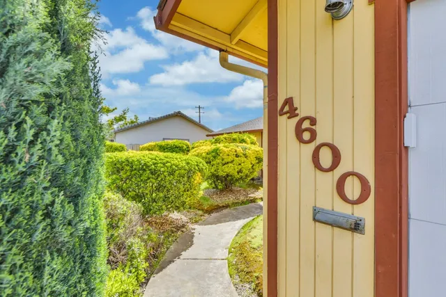 $399,900 | 4600 Le Donne Drive, Sacramento, CA 95823
