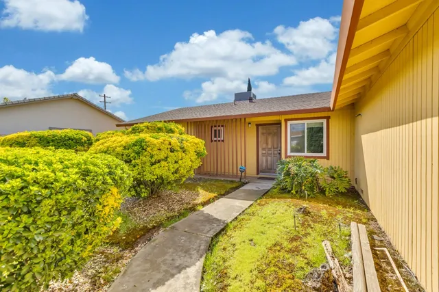 $399,900 | 4600 Le Donne Drive, Sacramento, CA 95823