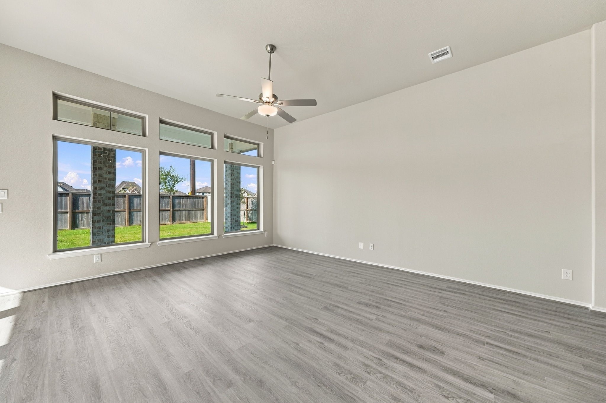 18735 Citrange Bend Way Manvel, TX 77578 - Photo 10 of 38 Gallery Image 10