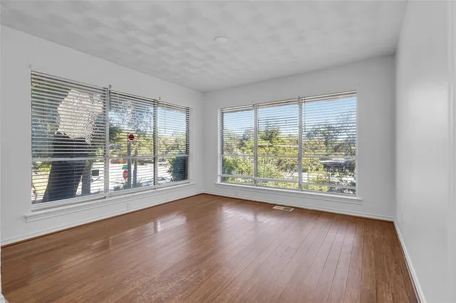 $2,250 | 5108 Mystic Trail, Dallas, TX 75216