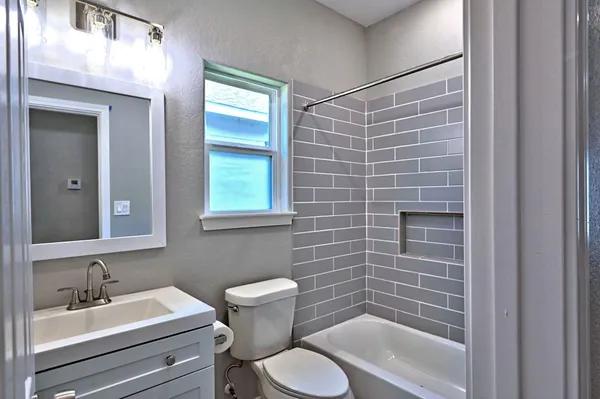 $1,395 | 11913 Nelwood Street, Willis, TX 77318