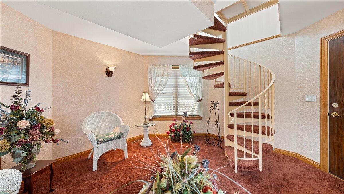 N2487 Nuttleman Road Barre, WI 54601 - Photo 24 of 91 Stairs to Tower