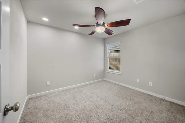 $1,800 | 915 Silver Birch Branch, Magnolia, TX 77354