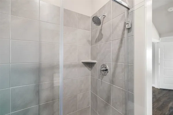 $1,800 | 915 Silver Birch Branch, Magnolia, TX 77354