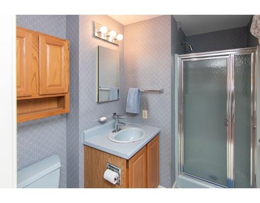 391 Old Post Road Walpole, MA 02081 - Photo 17 of 36 Gallery Image 17