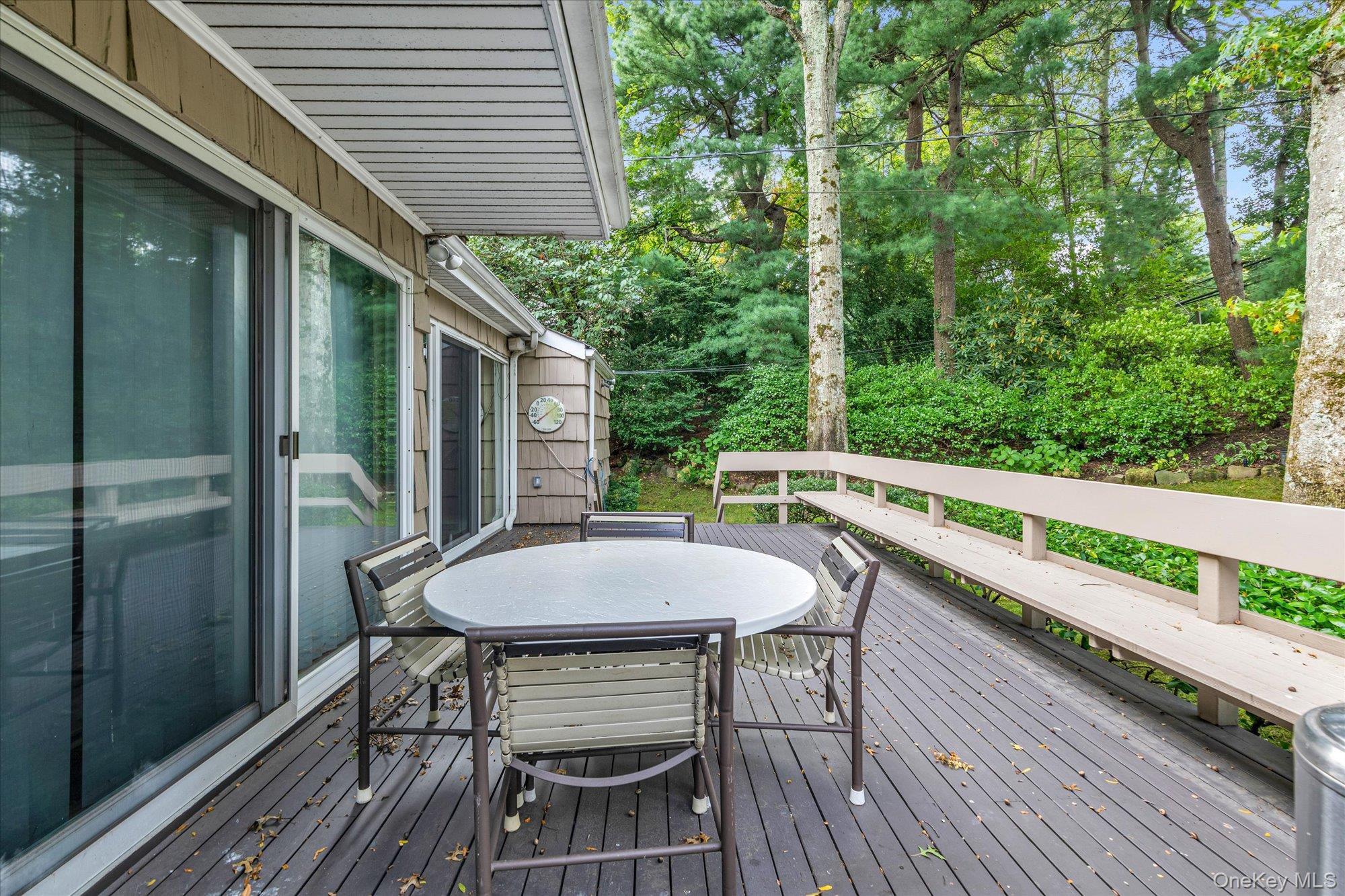 19 Flamingo Road East Hills, NY 11576 - Photo 19 of 25