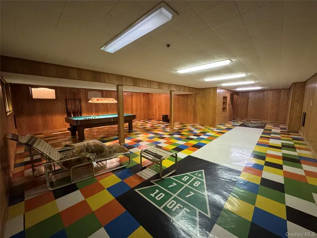 $9,500 | 19 Flamingo Road, East Hills, NY 11576