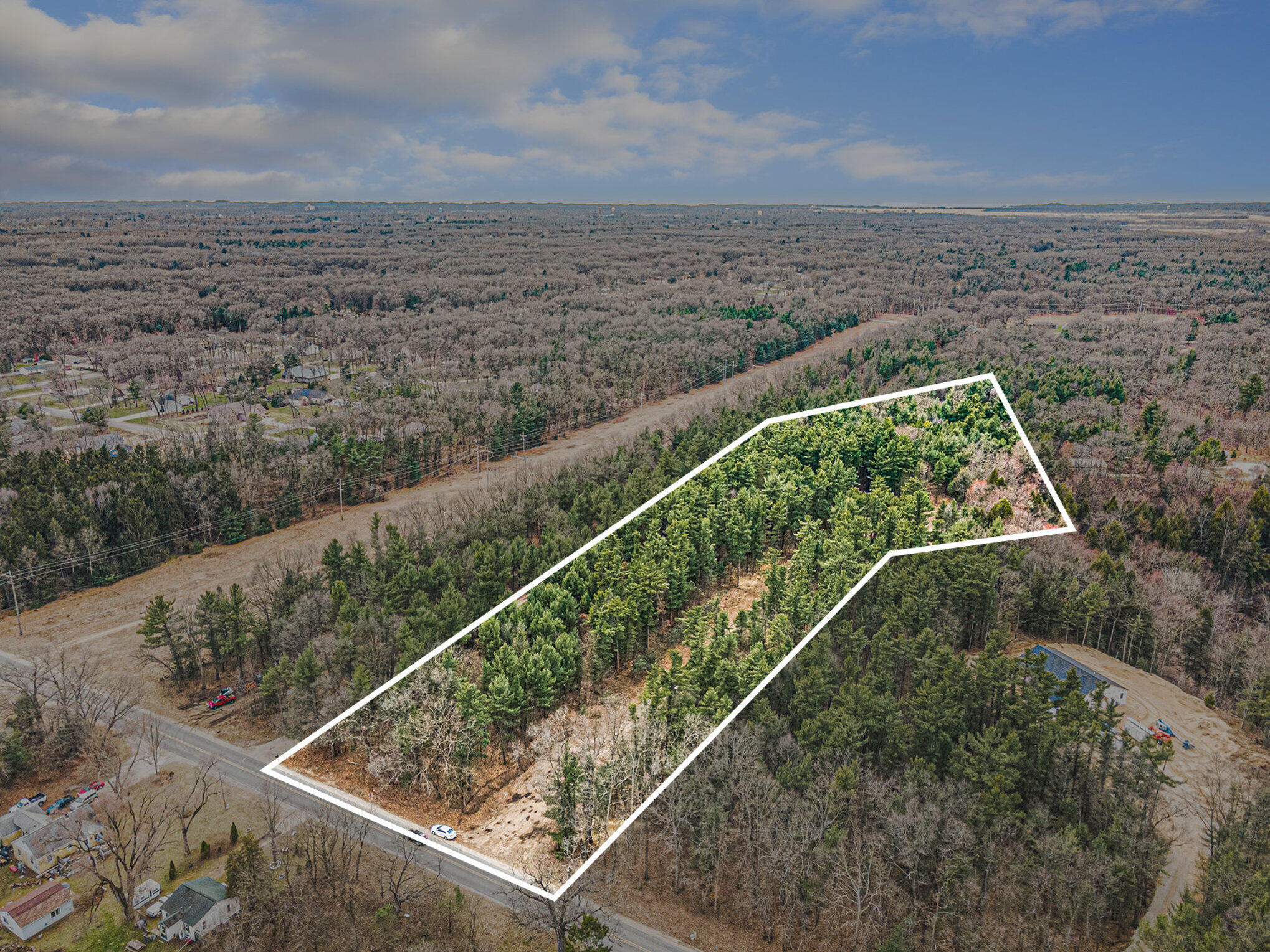 441 Brooks Road North Muskegon, MI 49442 - Photo 1 of 11 012_dji_0677_677