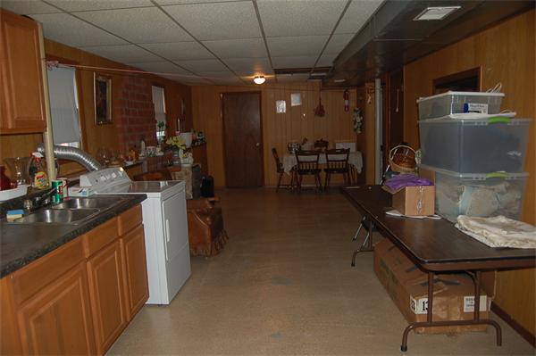 81 Quail Hollow Road Cranston, RI 02920 - Photo 12 of 16 Gallery Image 12