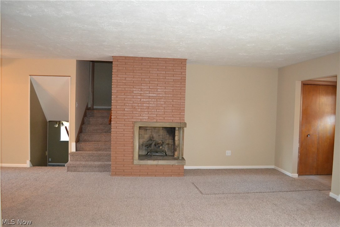 4969 Columbia Road North Olmsted, OH 44070 - Photo 7 of 30
