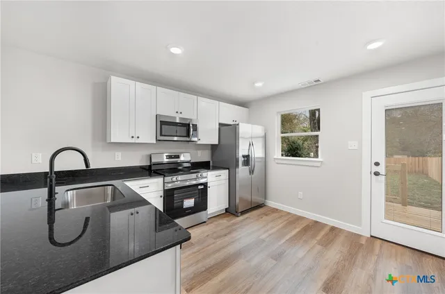 $1,450 | 909 Martin Luther King Jr Lane, Unit B, Temple, TX 76504