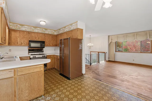 $320,000 | 253 Stardust Boulevard, Circle Pines, MN 55014