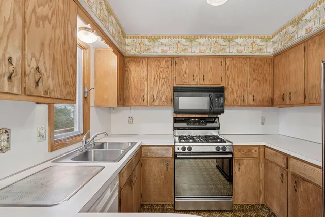 $320,000 | 253 Stardust Boulevard, Circle Pines, MN 55014