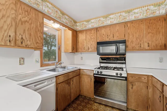 $320,000 | 253 Stardust Boulevard, Circle Pines, MN 55014