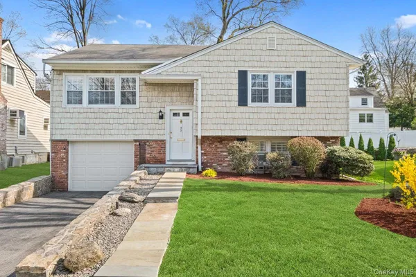 $895,000 | 53 Jennings Road, White Plains, NY 10605