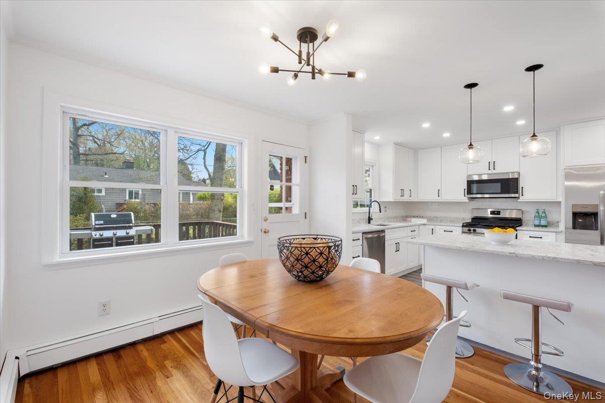 53 Jennings Road White Plains, NY 10605 - Photo 4 of 23