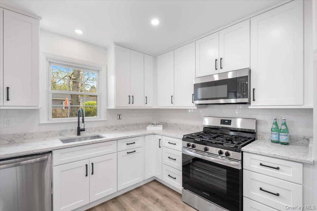 53 Jennings Road White Plains, NY 10605 - Photo 5 of 23