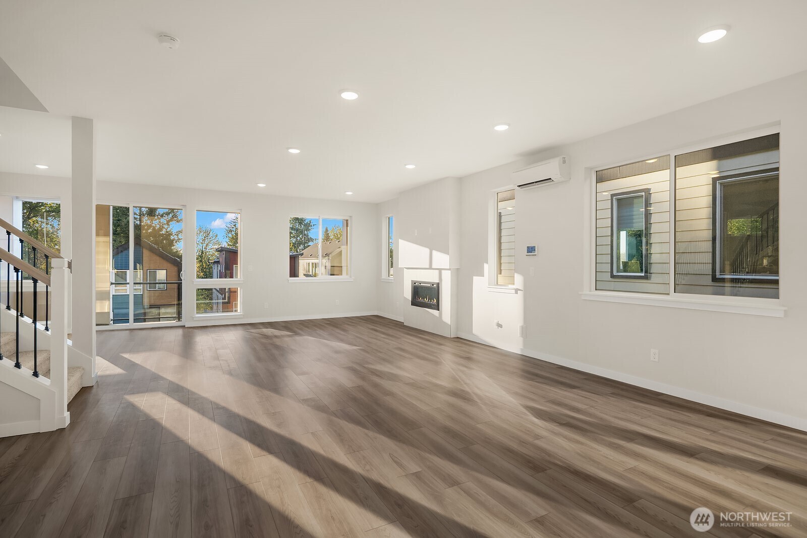 4004 Aberdeen Way Northeast Renton, WA 98056 - Photo 2 of 36 Gallery Image 2