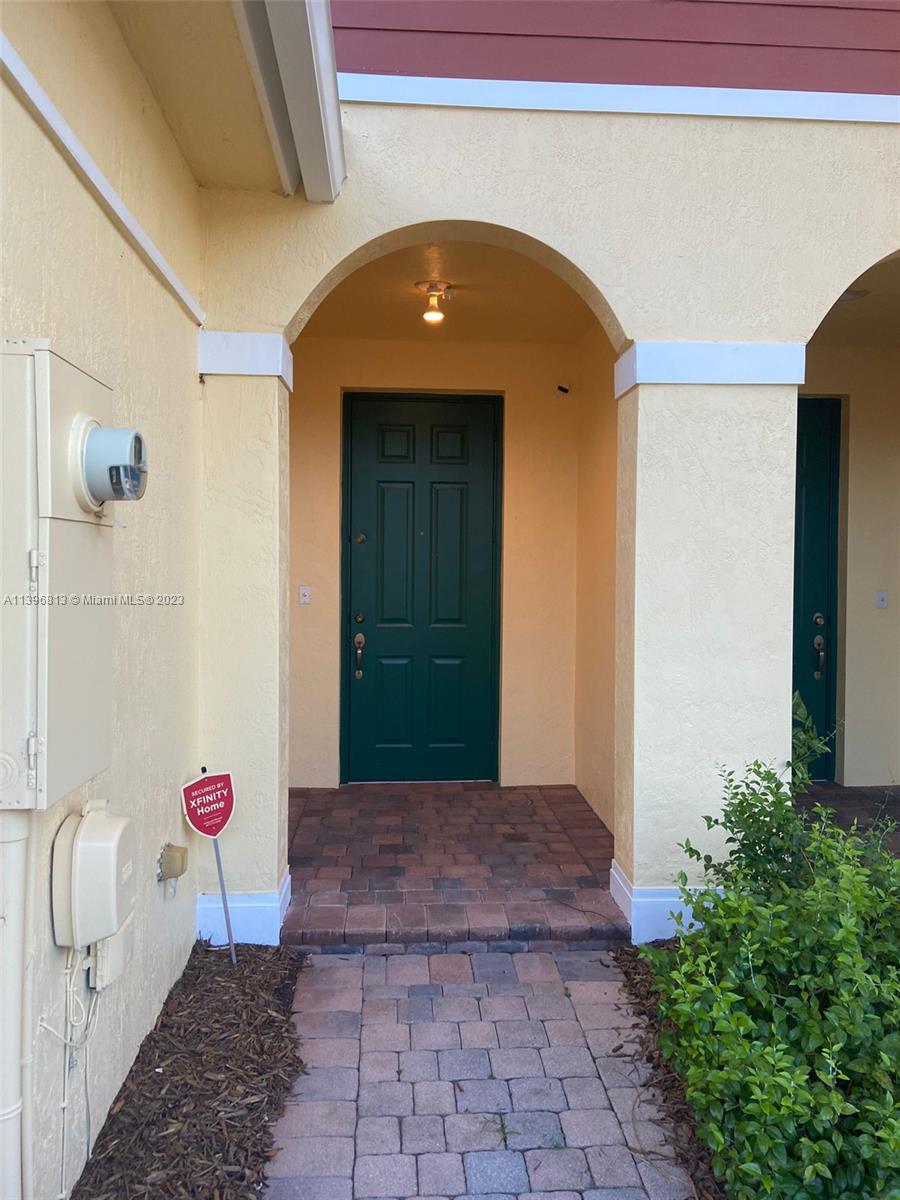 7765 Paddock Place, Unit 7765 Davie, FL 33328 - Photo 2 of 40 a view of entryway