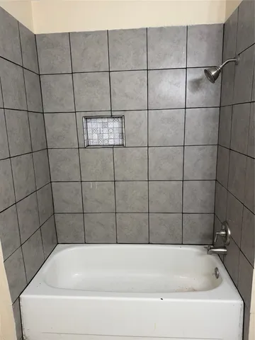 $2,500 | 9 Dewthread Court, Spring, TX 77380