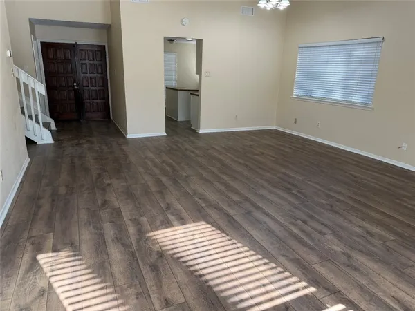$2,300 | 9 Dewthread Court, Spring, TX 77380
