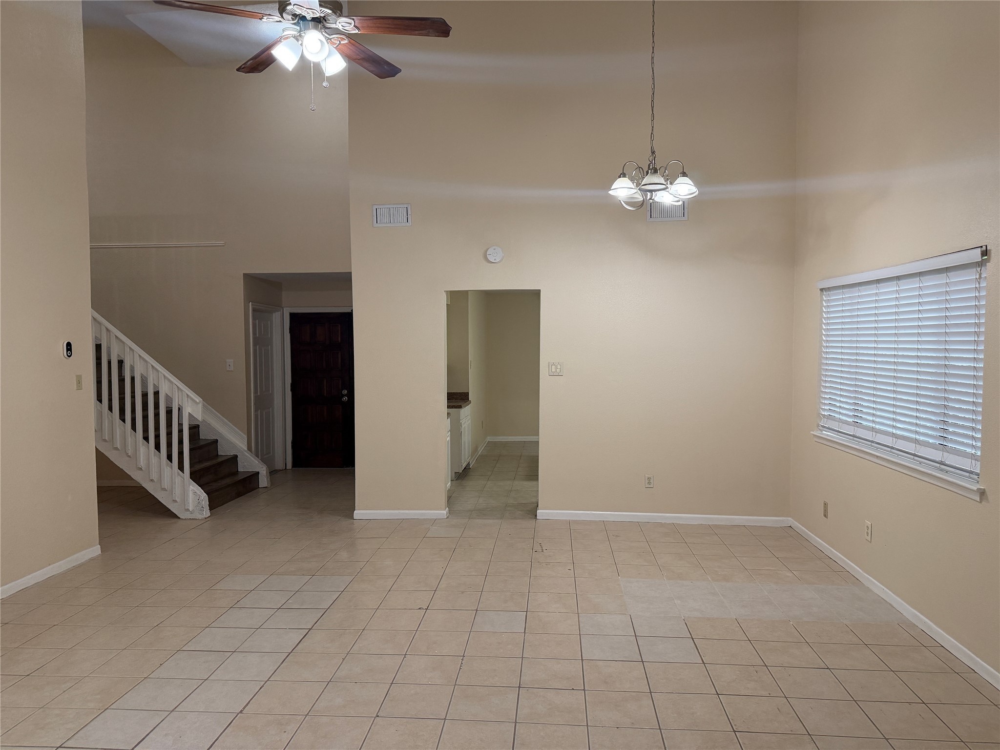 9 Dewthread Court Spring, TX 77380 - Photo 5 of 25 LIVING ROOM