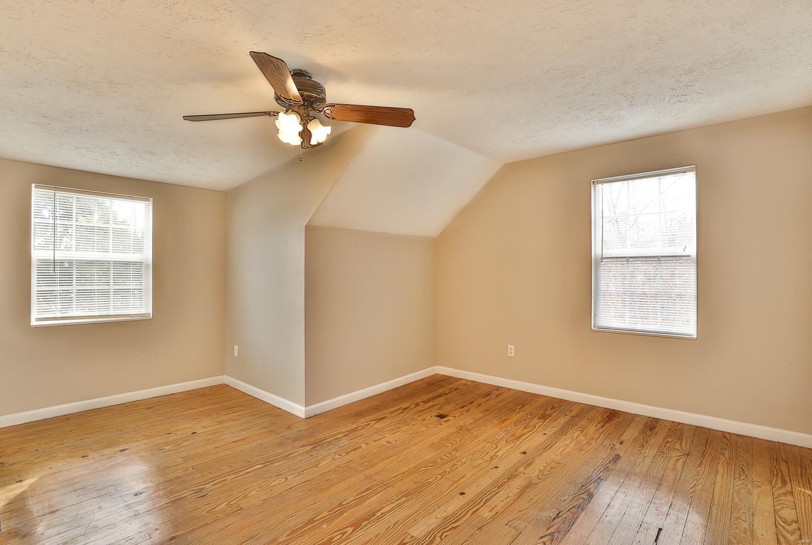 928 Spring Avenue St. Charles, MO 63301 - Photo 12 of 18