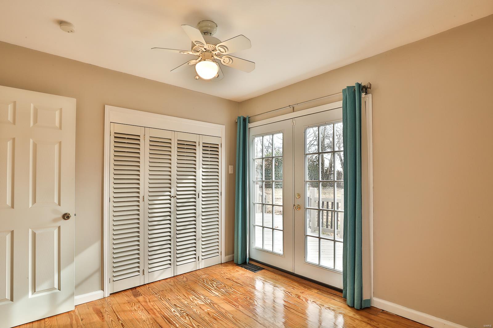 928 Spring Avenue St. Charles, MO 63301 - Photo 10 of 18
