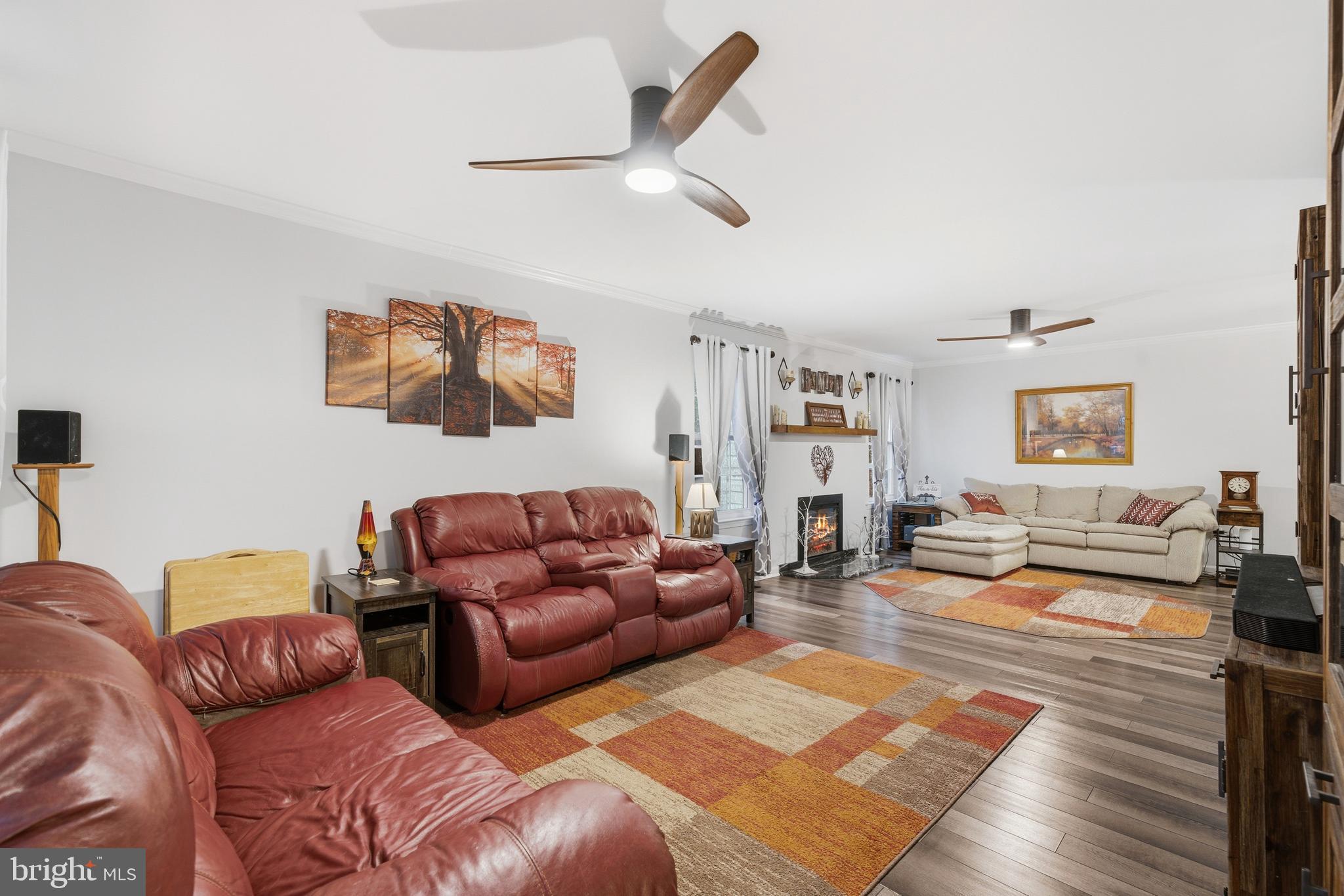2550 Port Tobacco Road Nanjemoy, MD 20662 - Photo 34 of 70 a living room with furniture