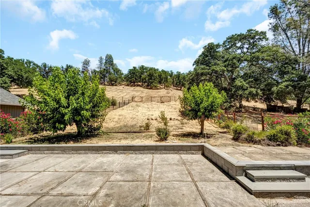 $299,000 | 19650 Mountain Meadow North, Hidden Valley Lake, CA 95467