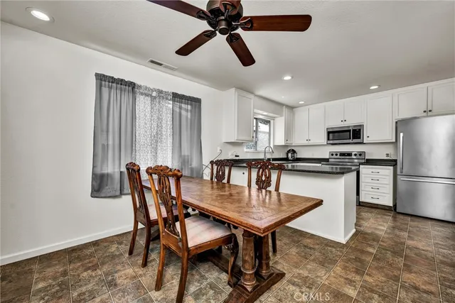 $299,000 | 19650 Mountain Meadow North, Hidden Valley Lake, CA 95467