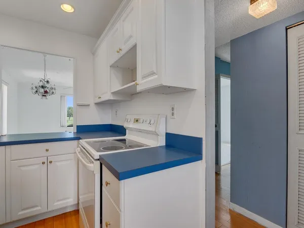 $205,000 | 5373 Southeast Miles Grant Road, Unit 208, Stuart, FL 34997