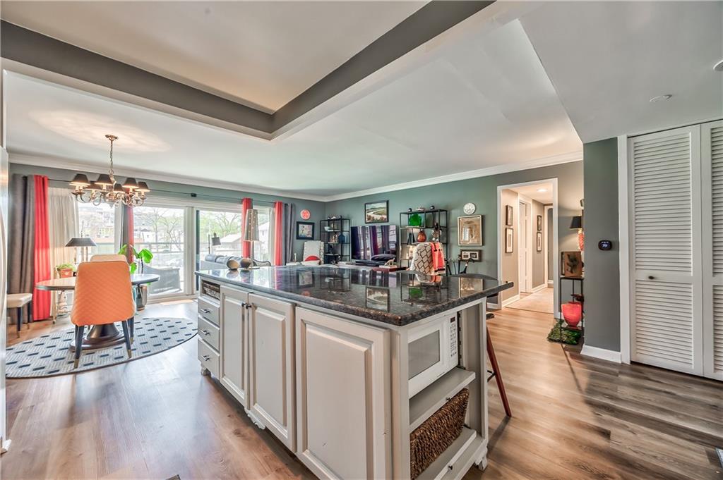 4545 Wornall Road, Unit 101 Kansas City, MO 64111 - Photo 9 of 27