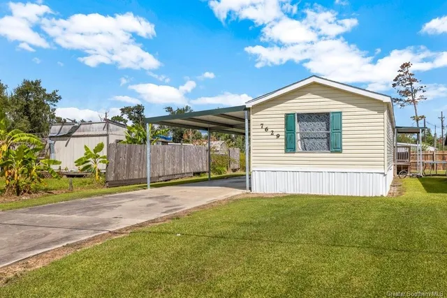 $607,500 | 7629 Ling Road, Lake Charles, LA 70605