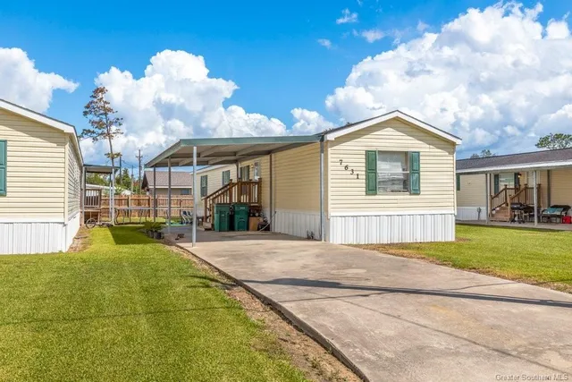 $607,500 | 7629 Ling Road, Lake Charles, LA 70605