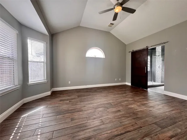 $2,525 | 10918 South Falls Terrace, Houston, TX 77095