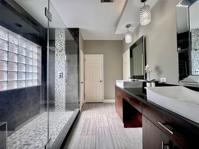 $2,525 | 10918 South Falls Terrace, Houston, TX 77095