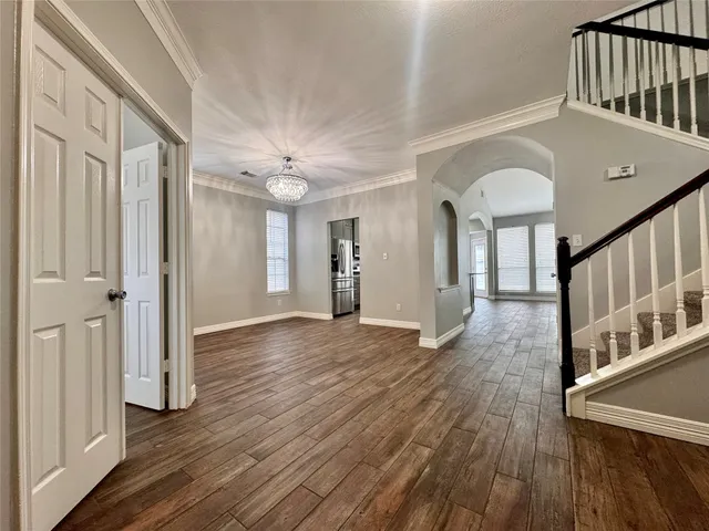 $2,525 | 10918 South Falls Terrace, Houston, TX 77095