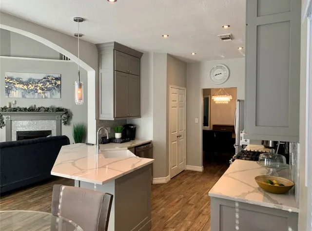 $2,525 | 10918 South Falls Terrace, Houston, TX 77095