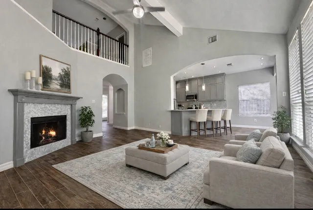 $2,525 | 10918 South Falls Terrace, Houston, TX 77095