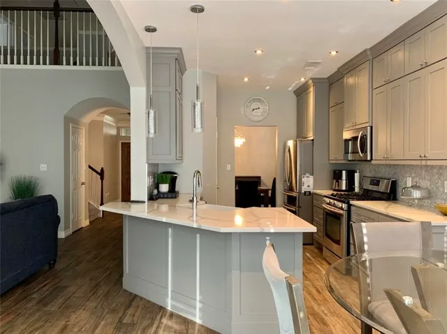 $2,525 | 10918 South Falls Terrace, Houston, TX 77095