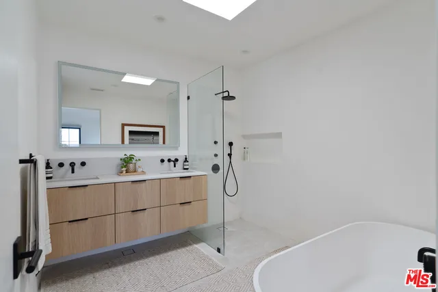 $11,200 | 5265 Dahlia Drive, Los Angeles, CA 90041