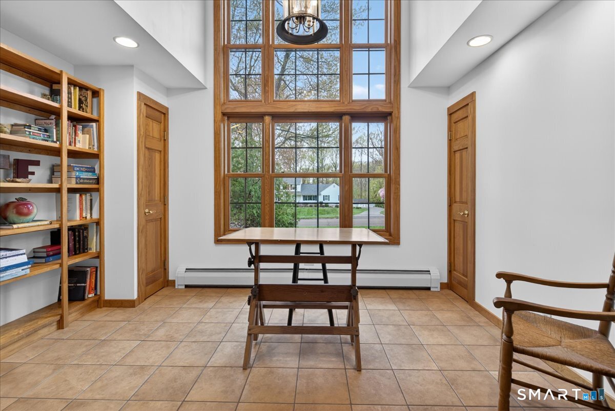 24 Country Way Wallingford, CT 06492 - Photo 13 of 37