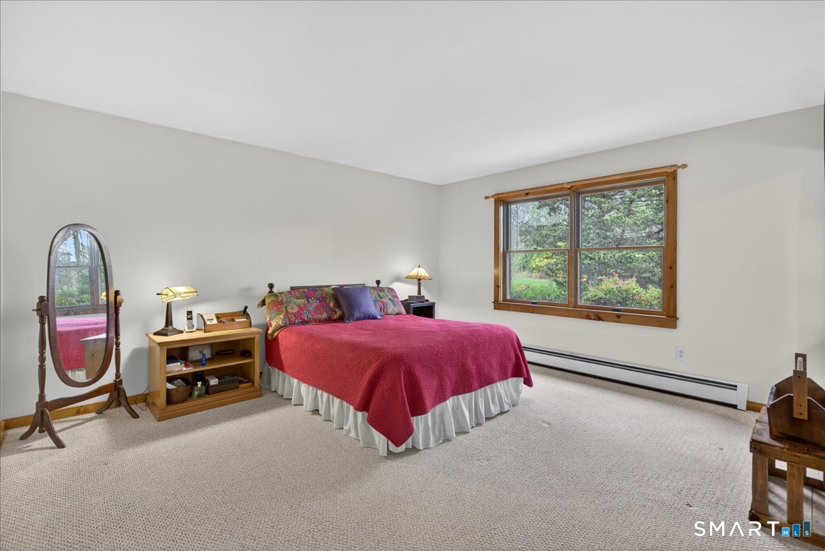 24 Country Way Wallingford, CT 06492 - Photo 18 of 37