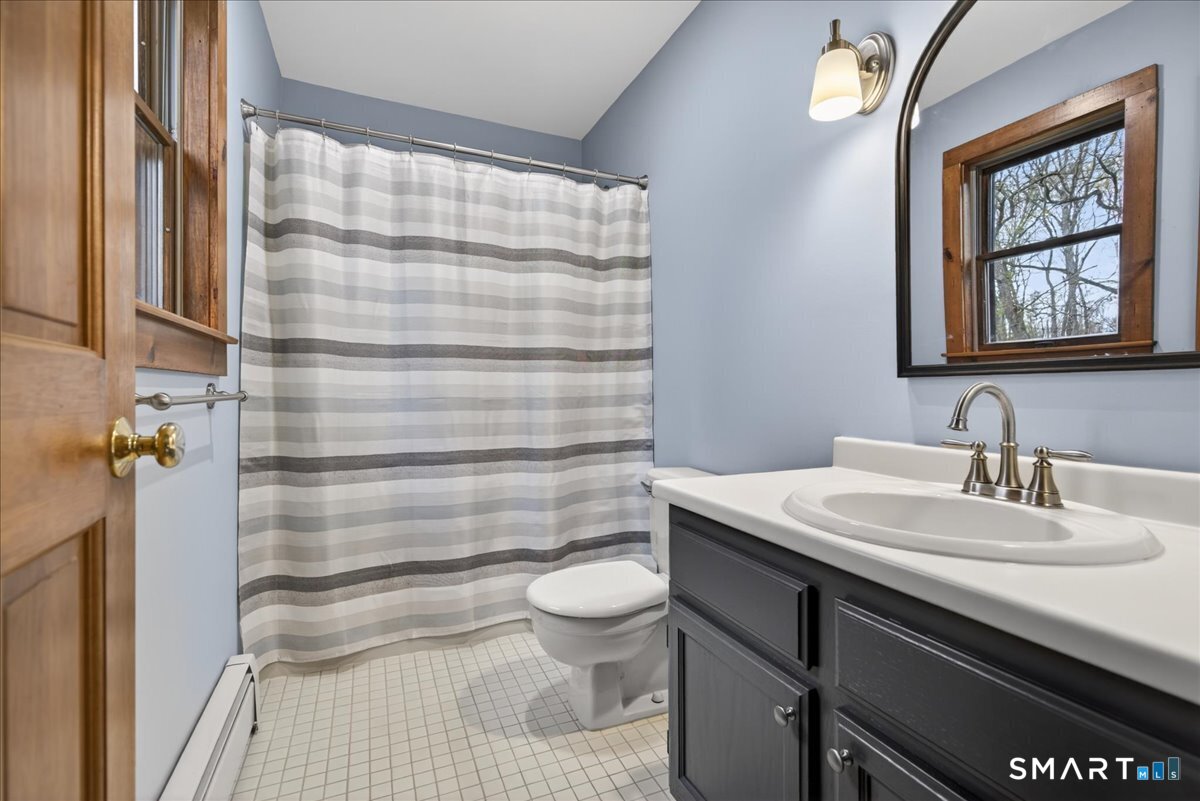 24 Country Way Wallingford, CT 06492 - Photo 20 of 37