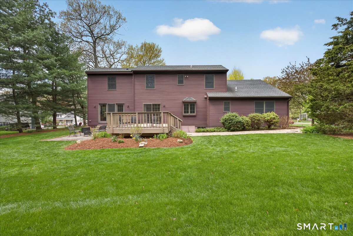 24 Country Way Wallingford, CT 06492 - Photo 34 of 37