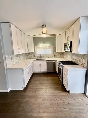 $3,300 | 15 Beverly Hill, Unit 2, Canton, MA 02021