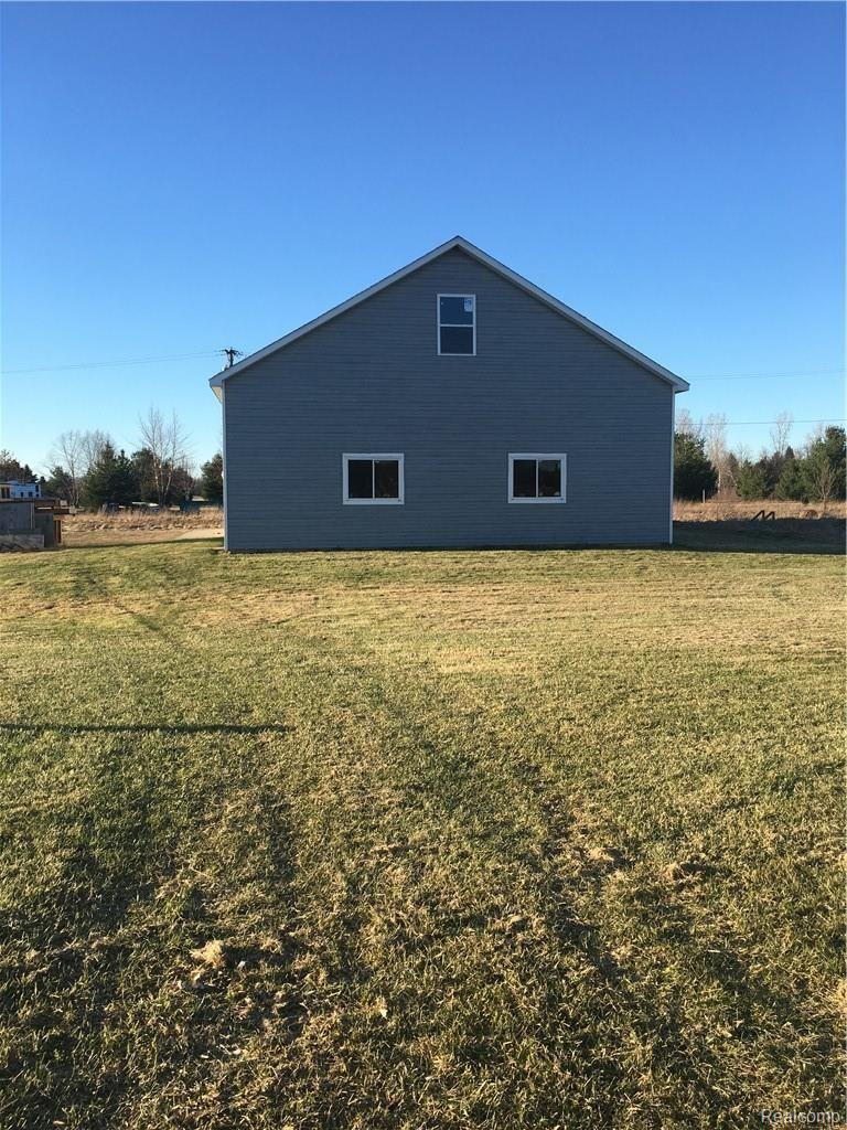 1874 Fish Lake Road Lapeer, MI 48446 - Photo 12 of 68 IMG_2448.JPG